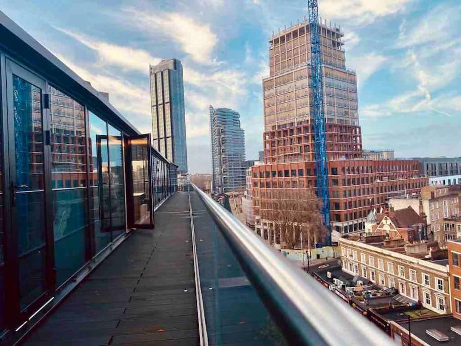 Large 3 Bed 3 Bathrooms Penthouse With Terrace And City Views In 런던 외부 사진
