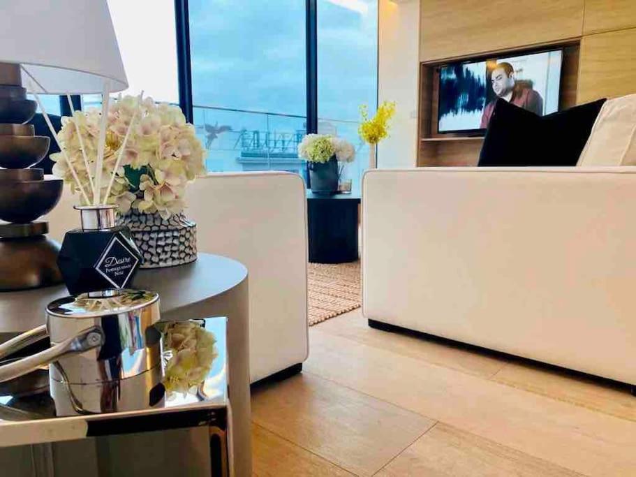 Large 3 Bed 3 Bathrooms Penthouse With Terrace And City Views In 런던 외부 사진