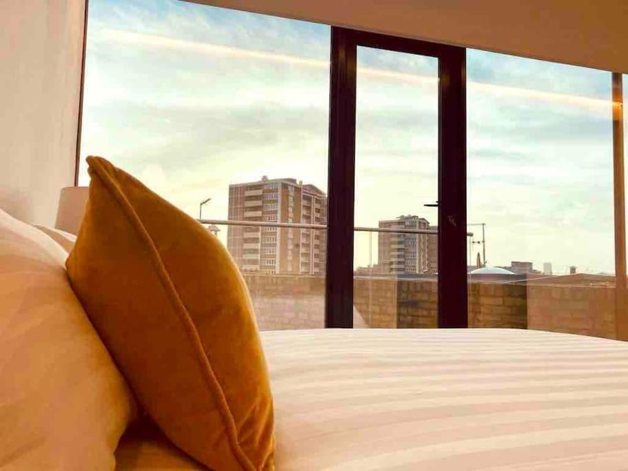 Large 3 Bed 3 Bathrooms Penthouse With Terrace And City Views In 런던 외부 사진